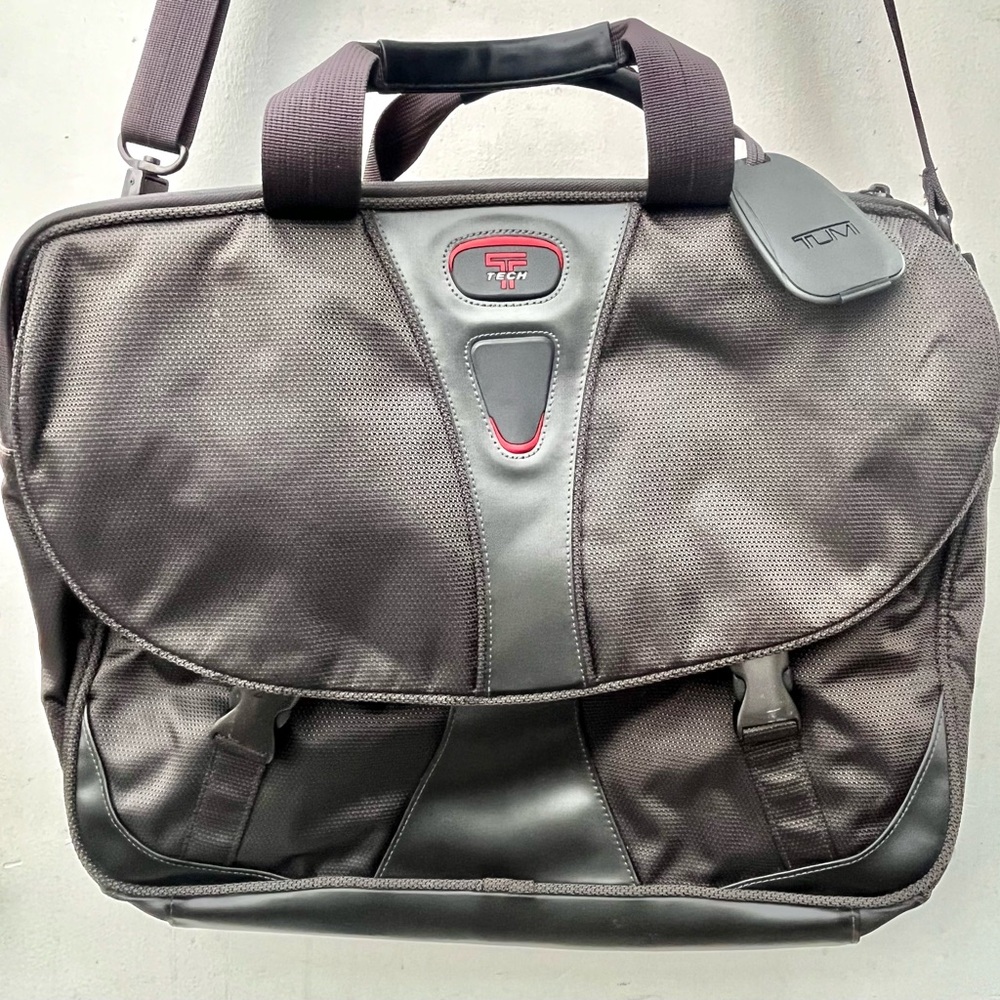 TUMI T- Tech Messenger Expandable Briefcase - Picture 3 of 15